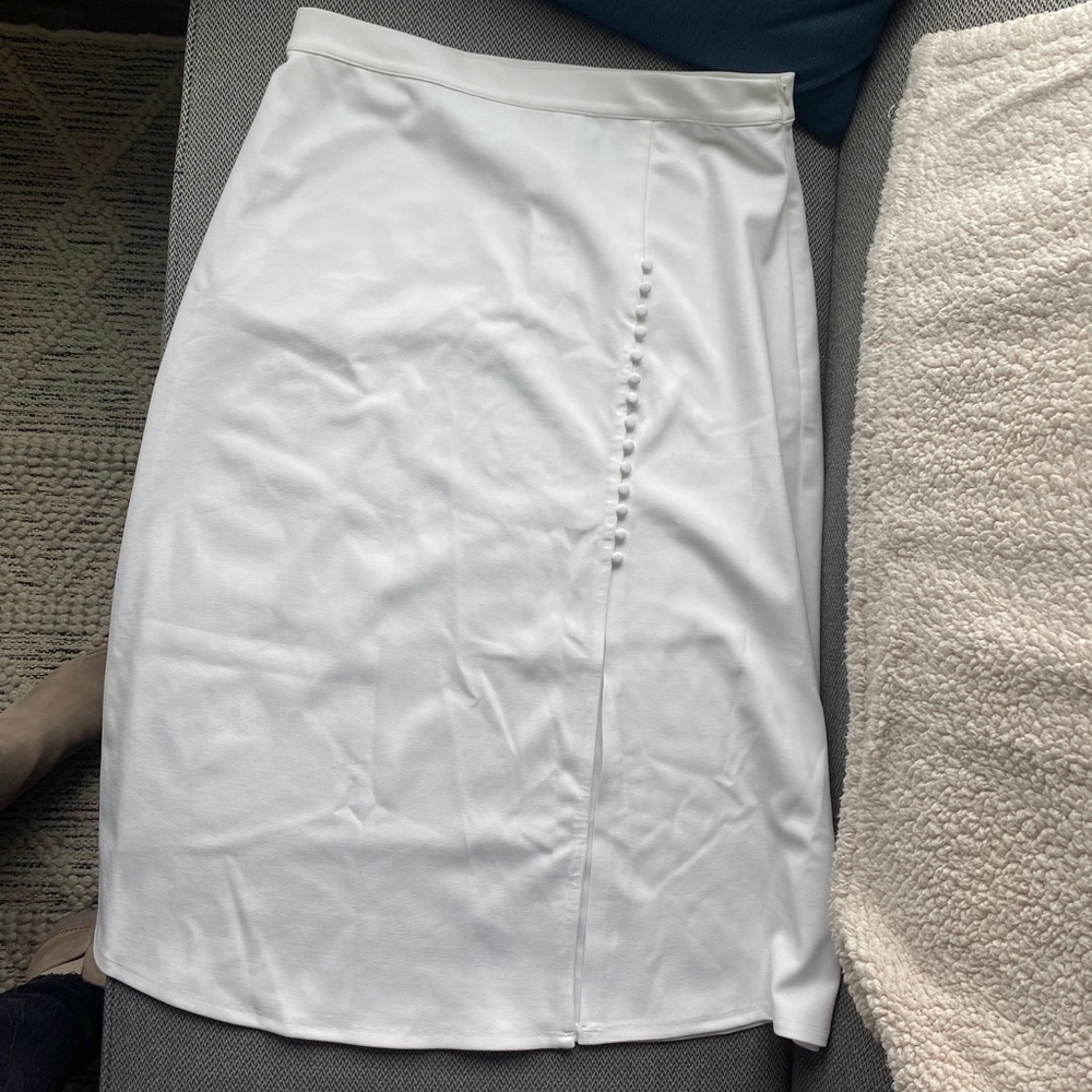 EXPRESS X LADYGANG SIZE L NWT WHITE SKIRT
